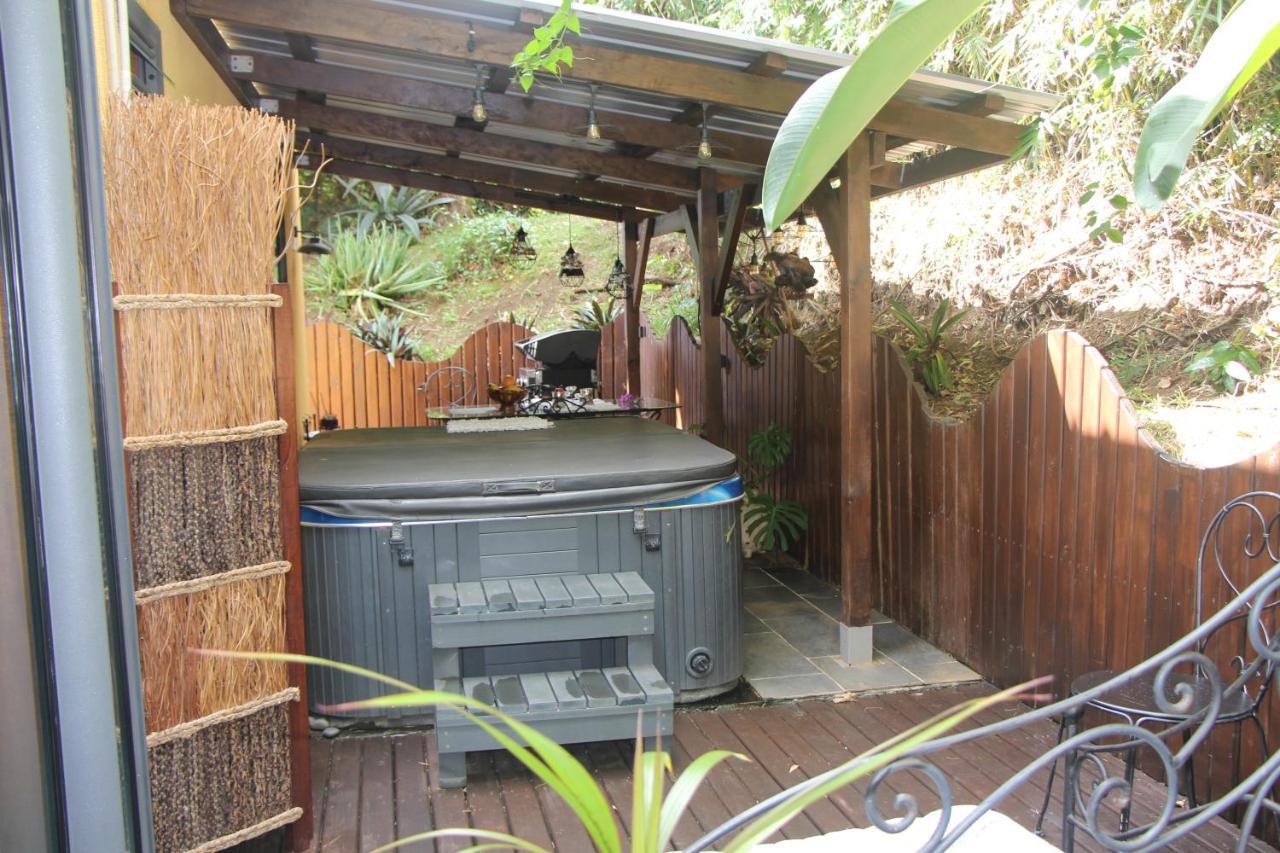 La Liane De Jade 974-Lodge Le Palissandre - Jacuzzi Privatif - Piscine Chauffee Le Bois de Nefles  Luaran gambar