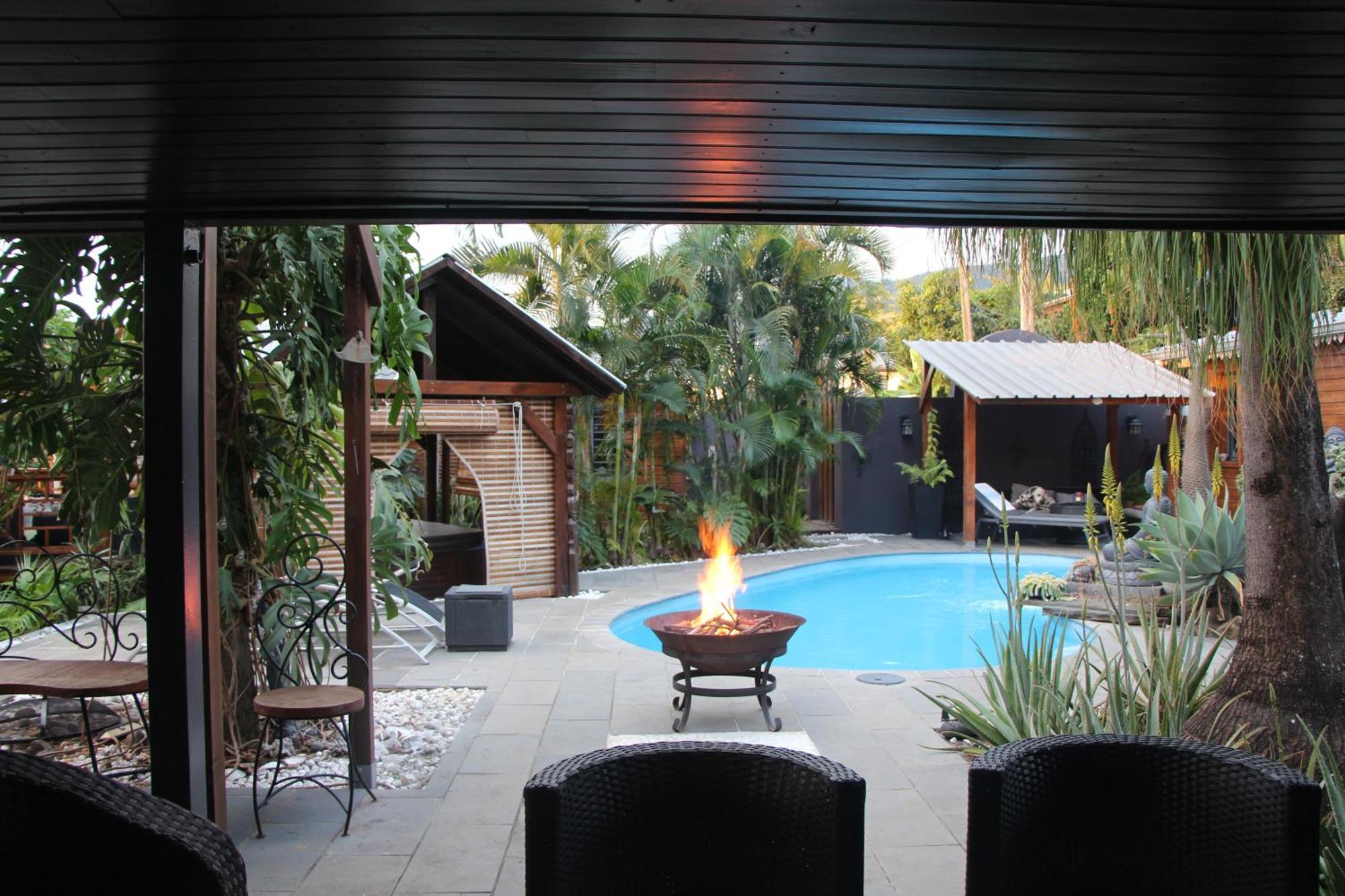 La Liane De Jade 974-Lodge Le Palissandre - Jacuzzi Privatif - Piscine Chauffee Le Bois de Nefles  Luaran gambar