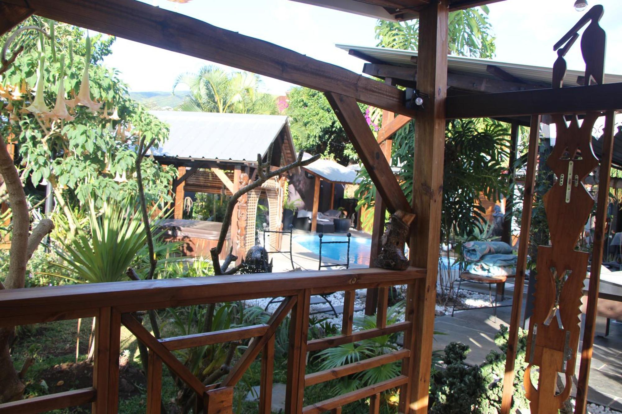 La Liane De Jade 974-Lodge Le Palissandre - Jacuzzi Privatif - Piscine Chauffee Le Bois de Nefles  Luaran gambar