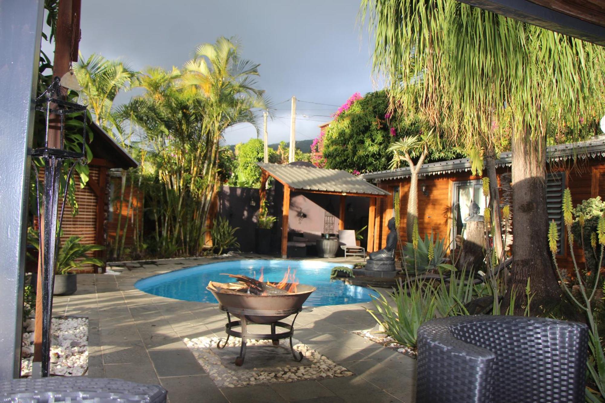 La Liane De Jade 974-Lodge Le Palissandre - Jacuzzi Privatif - Piscine Chauffee Le Bois de Nefles  Luaran gambar