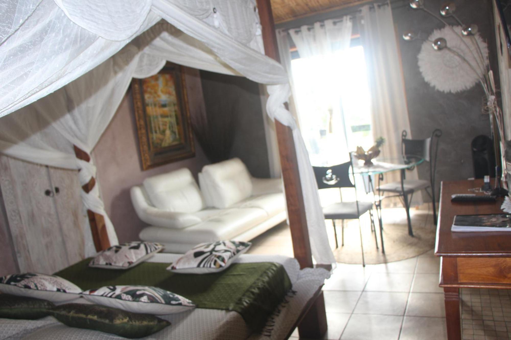 La Liane De Jade 974-Lodge Le Palissandre - Jacuzzi Privatif - Piscine Chauffee Le Bois de Nefles  Luaran gambar