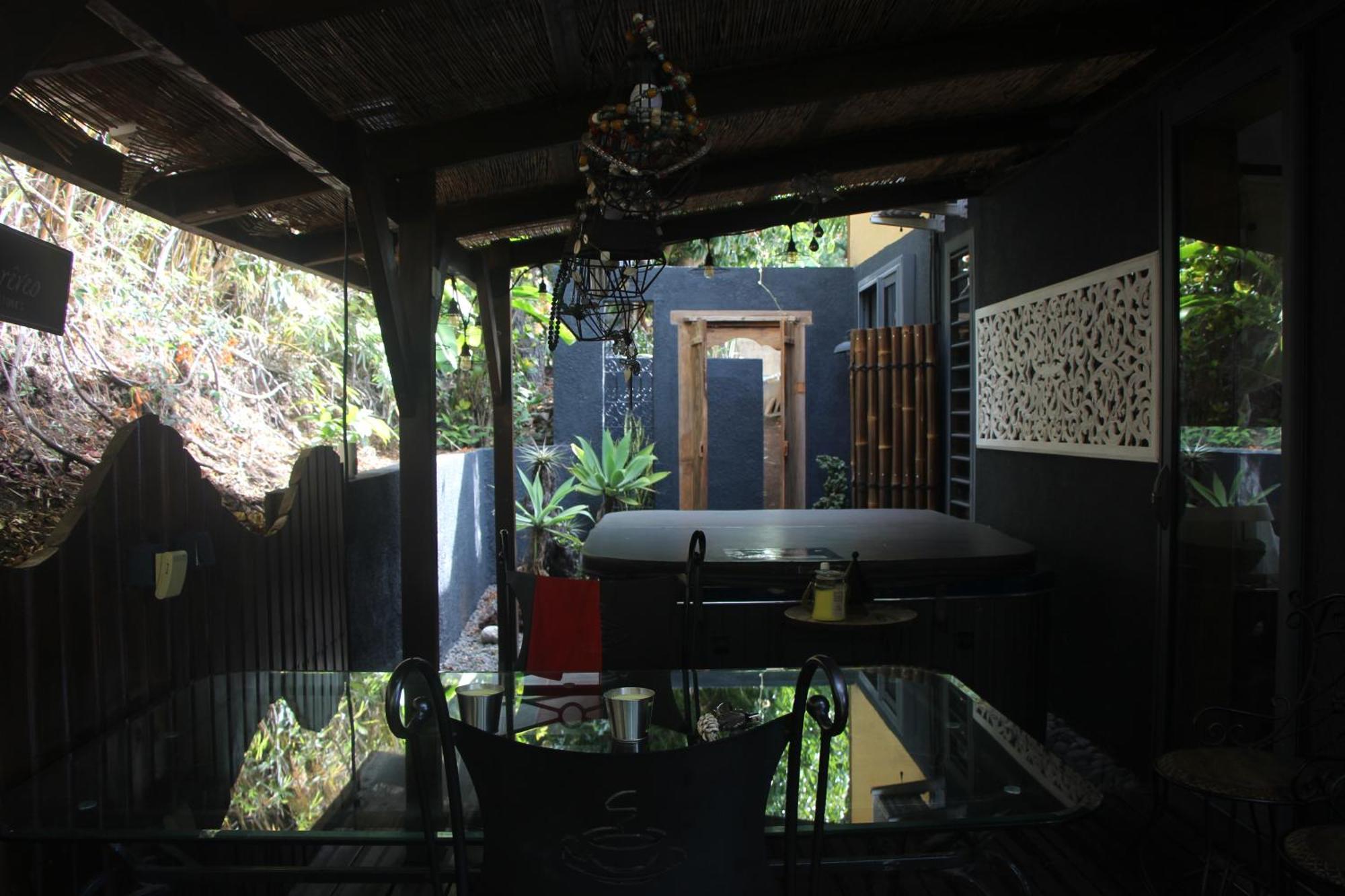 La Liane De Jade 974-Lodge Le Palissandre - Jacuzzi Privatif - Piscine Chauffee Le Bois de Nefles  Luaran gambar