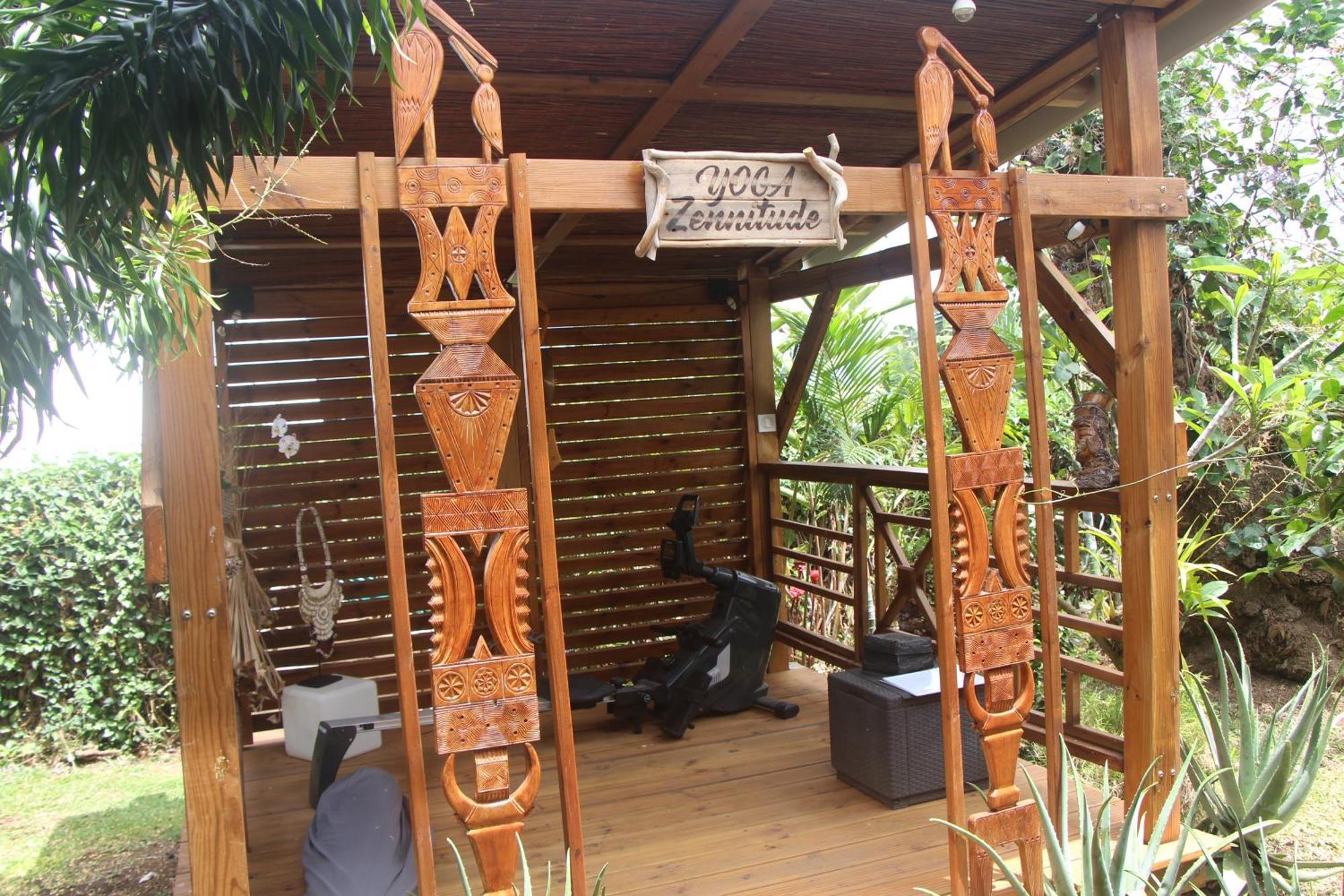 La Liane De Jade 974-Lodge Le Palissandre - Jacuzzi Privatif - Piscine Chauffee Le Bois de Nefles  Luaran gambar